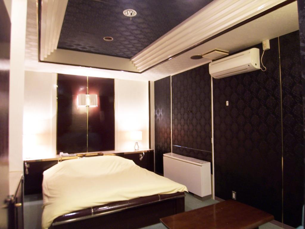 Hotel Pyramid (Adults Only) Himeji Zimmer foto