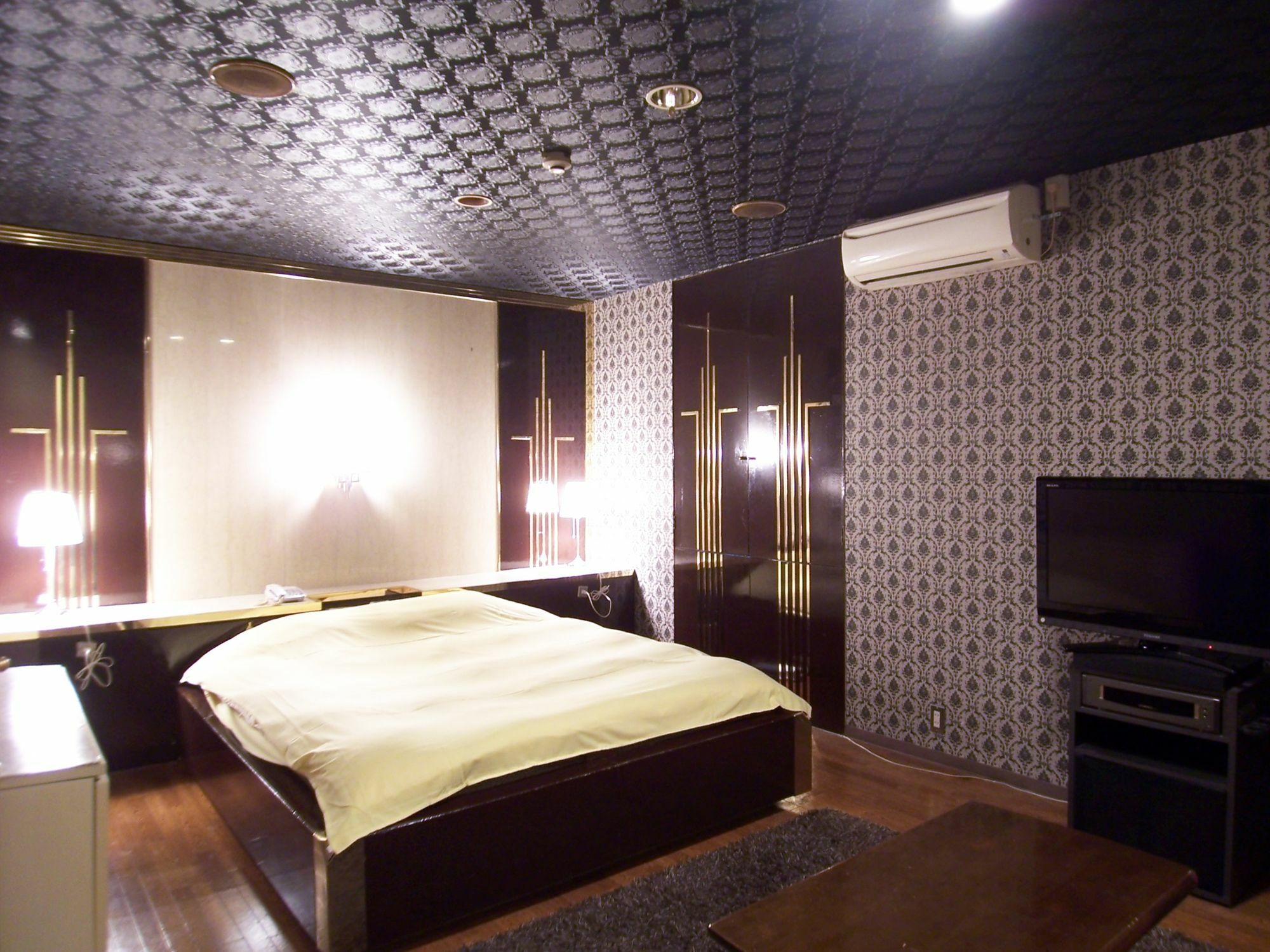 Hotel Pyramid (Adults Only) Himeji Exterior foto